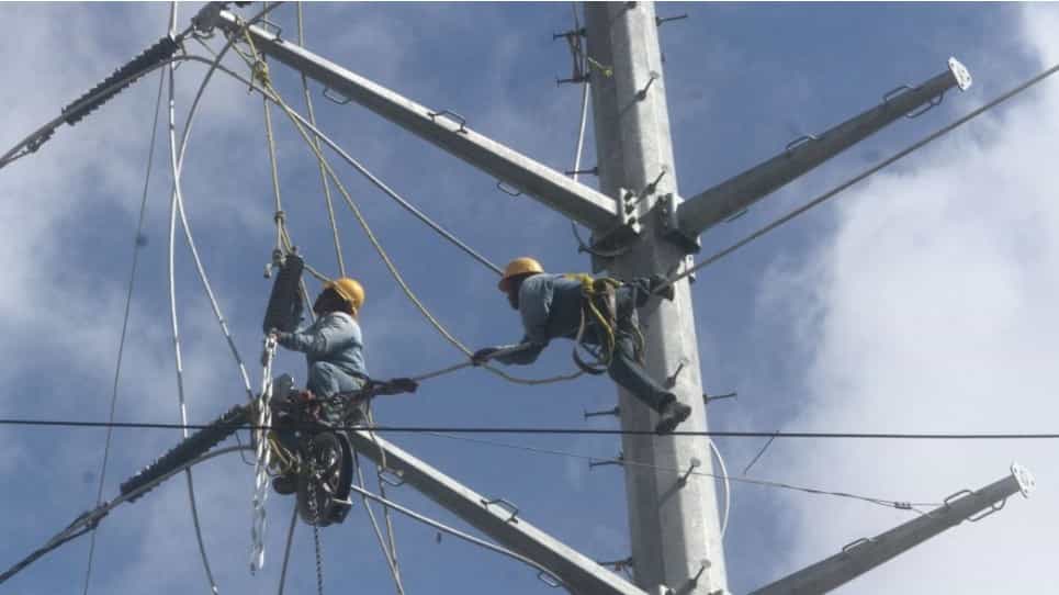 Empresarios buscan energías renovables ante fallas de CFE