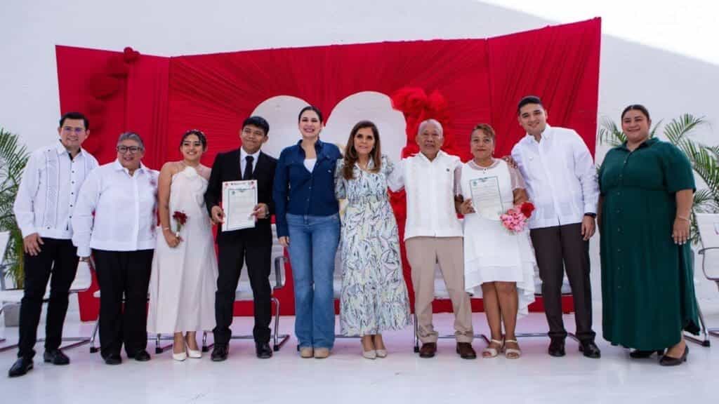 Dan el "sí" 280 parejas en Playa del Carmen durante las Bodas Colectivas 2025