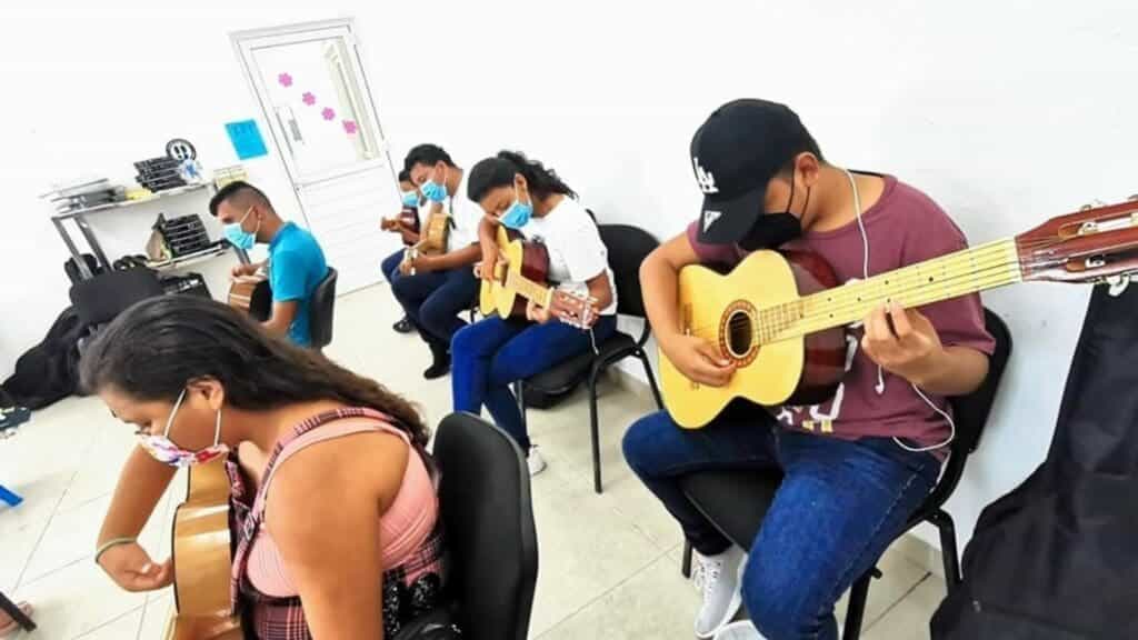 Participa en los talleres de los Centros de Desarrollo Comunitarios