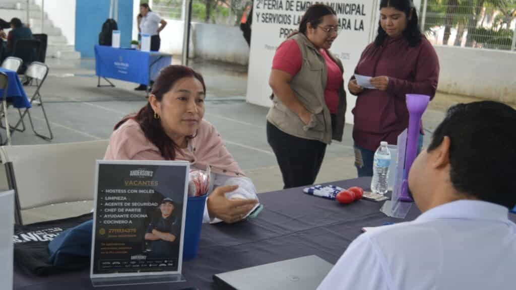 Ofertan más de 800 vacantes en Segunda Feria Municipal del Empleo en Playa del Carmen