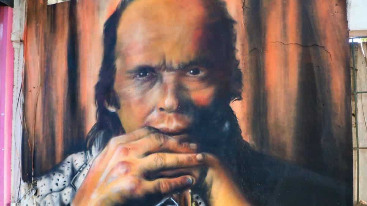 Realizan mural en honor a Paco de Lucía