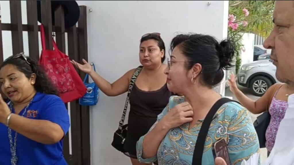 Acusan padres de familia a delegada sindical de impedir el funcionamiento de cámaras en escuela de Playa del Carmen