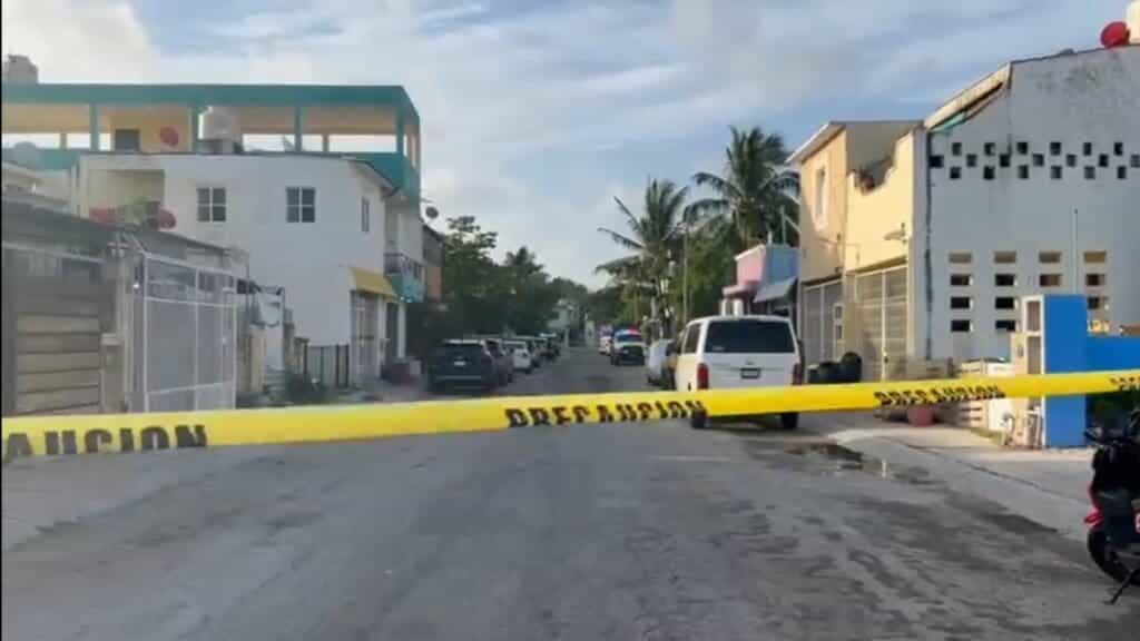 Disparan contra una persona al salir de su vivienda en Playa del Carmen