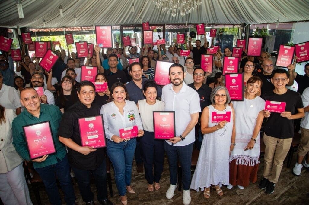 Gobierno de Estefanía Mercado entrega los galardones “Playenses Choice” a los mejores restaurantes de Playa del Carmen