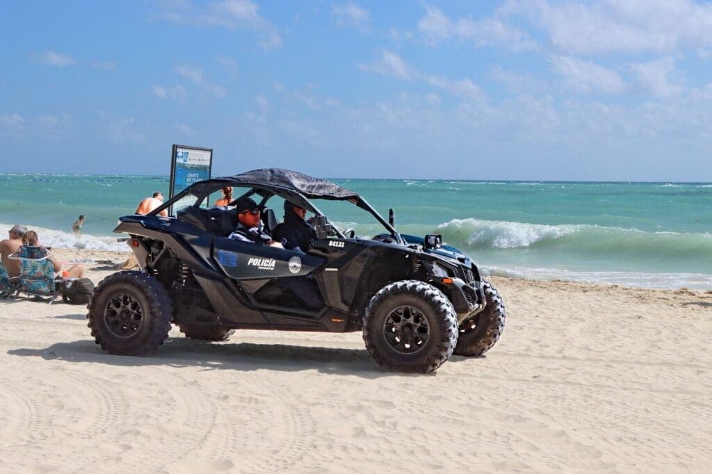 Gobierno de Playa del Carmen mantiene presencia permanente en playas para prevenir delitos