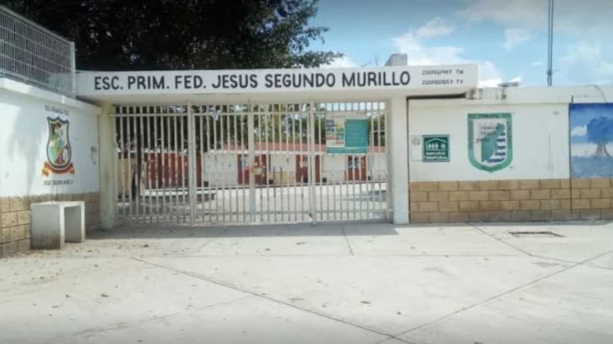 Padres acusan a maestro de maltrato infantil y de laborar en presunto estado de ebriedad