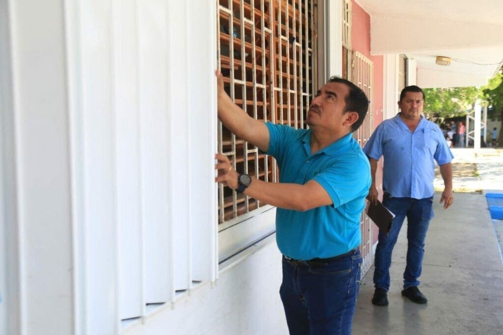 Refugios están listos en Playa del Carmen y Centros de Salud cuentan con medicamentos: Lili Campos