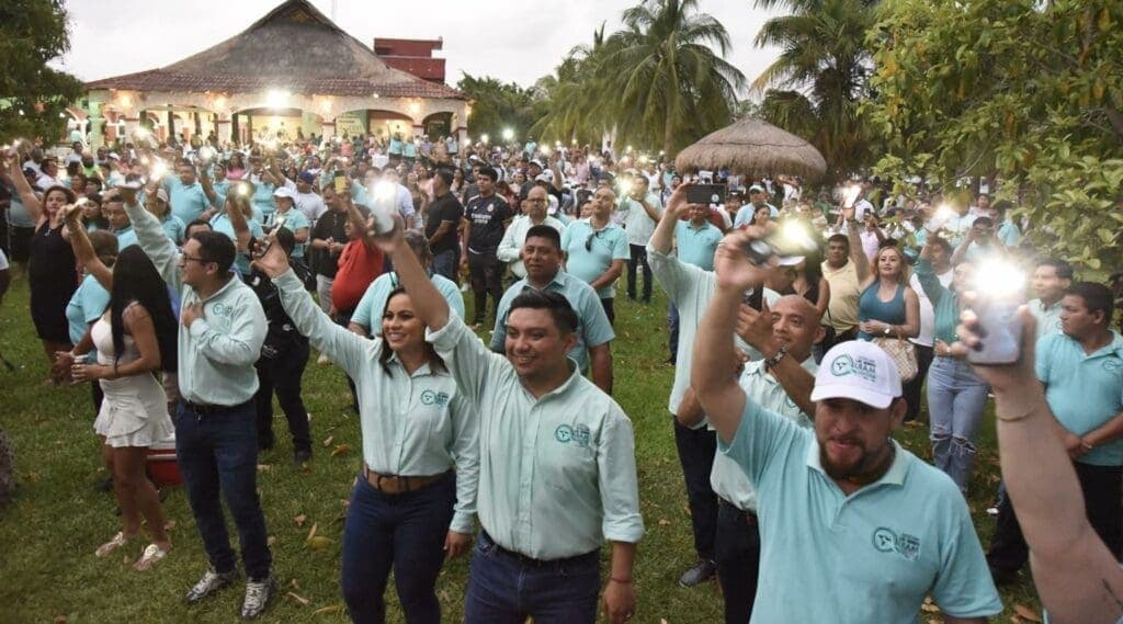 Se calientan ánimos en elección de líder del Sindicato de Taxistas de Playa del Carmen, gana Luis Herrera Quiam